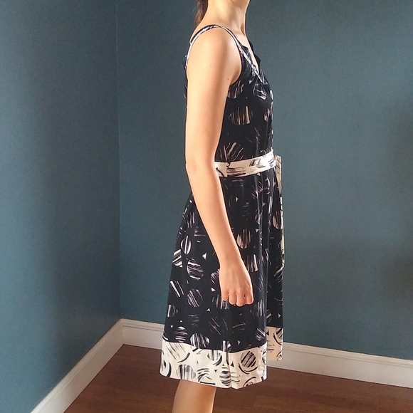 BCBG MaxAzria Pattern Dress - Picture 3 of 7